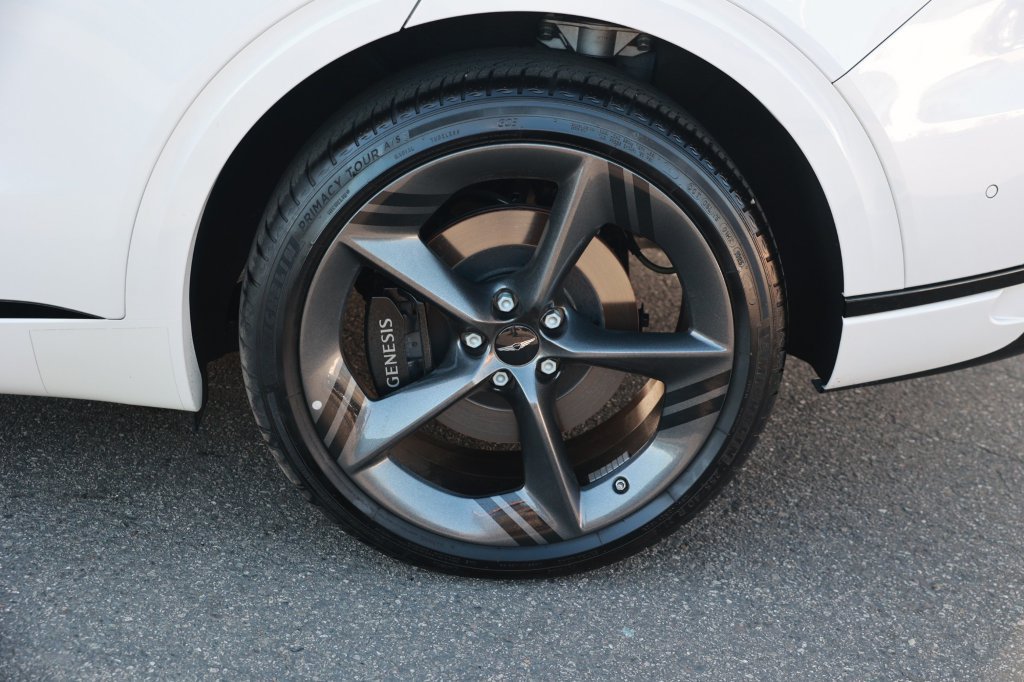 Used 2026 Genesis GV70 2.5T Sport Prestige AWD/4WD image 12
