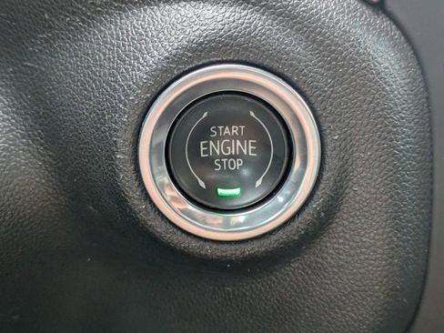 Used 2023 Chevrolet Silverado 1500 Custom image 31