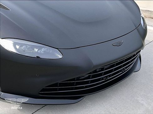 Used 2023 Aston Martin V8 Vantage Roadster RWD image 23