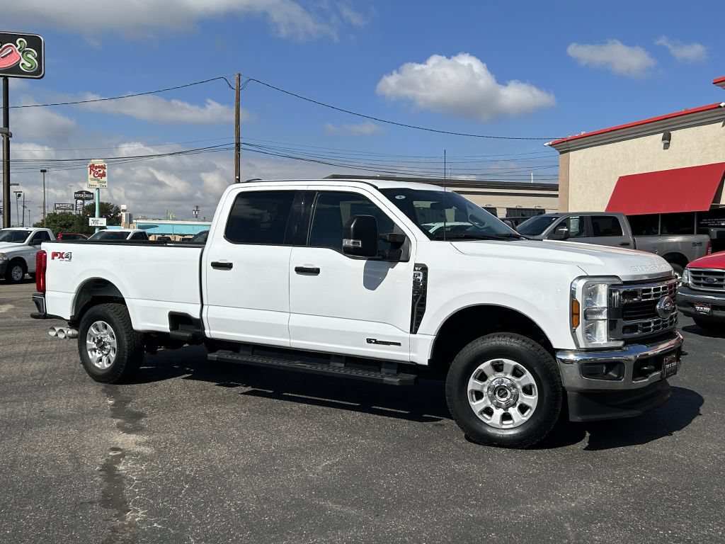 Used 2024 Ford F250 XLT w/ FX4 Off-Road Package AWD/4WD image 21