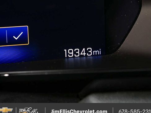 Used 2024 Chevrolet Colorado LT w/ LT Convenience Package RWD image 9