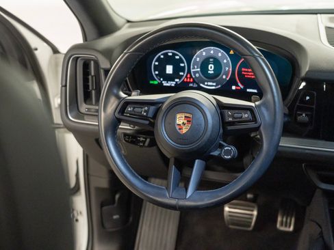 Certified 2024 Porsche Cayenne S AWD/4WD image 26