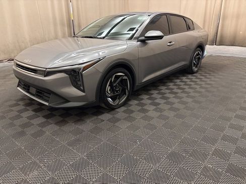 Certified 2025 Kia K4 EX image 1