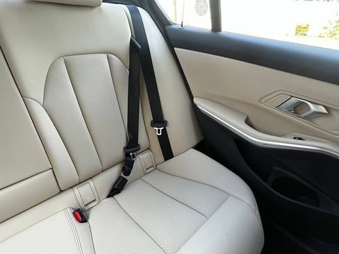 Used 2025 BMW 330i Sedan w/ Convenience Package RWD image 14