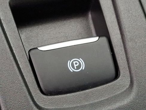 Used 2025 Ford Ranger Lariat w/ FX4 Off-Road Package AWD/4WD image 25