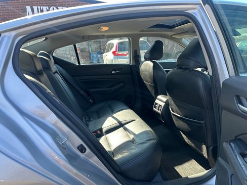 Used 2023 Nissan Altima 2.5 SL image 16