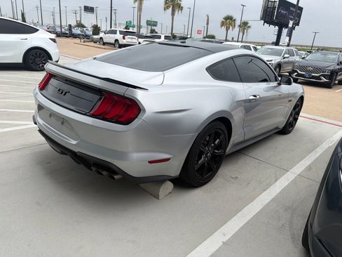 Used 2019 Ford Mustang GT Premium w/ Equipment Group 401A RWD image 4