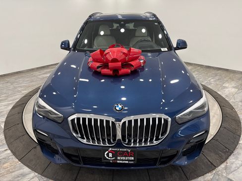 Used 2019 BMW X5 xDrive40i w/ M Sport Package image 2