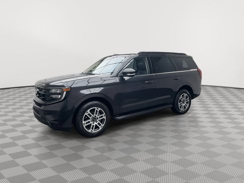 Used 2025 Ford Expedition Active image 43