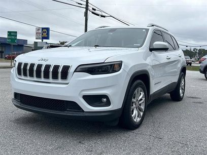 Used 2019 Jeep Cherokee Latitude w/ Popular Appearance Group