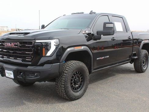 Used 2024 GMC Sierra 2500 AT4X w/ AT4X AEV Edition AWD/4WD image 10