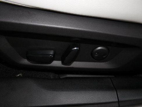 New 2025 Mitsubishi Outlander SEL image 18