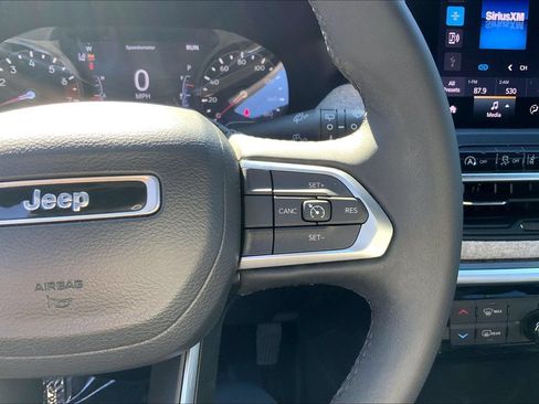 Used 2023 Jeep Compass Latitude AWD/4WD image 22