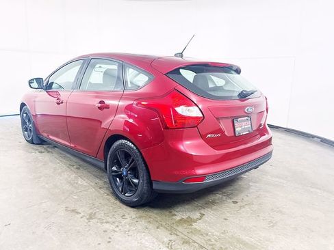 Used 2013 Ford Focus SE w/ SE Winter Pkg FWD image 8