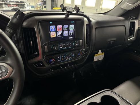 Used 2017 Chevrolet Silverado 1500 LTZ AWD/4WD image 16