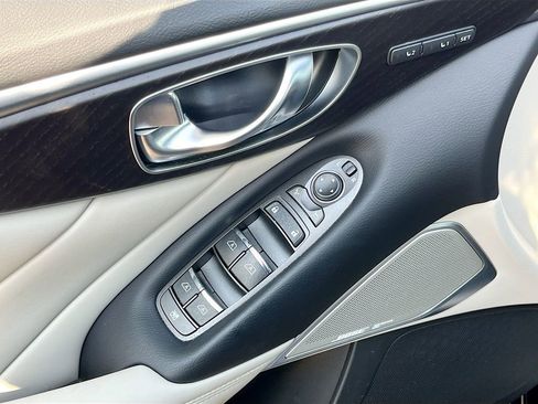 Used 2024 INFINITI Q50 Sensory RWD image 18