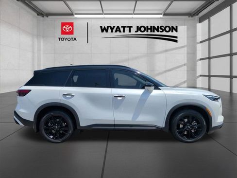 Used 2023 INFINITI QX60 Luxe w/ Cargo Package AWD/4WD image 4