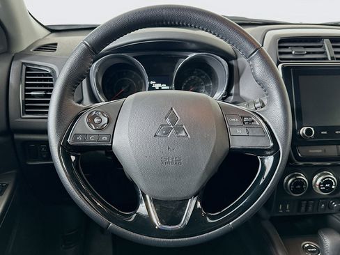 Used 2025 Mitsubishi Outlander Sport SE image 18