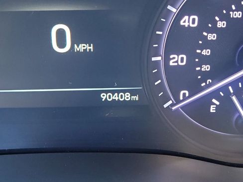 Used 2018 Genesis G80 3.3T Sport RWD image 28