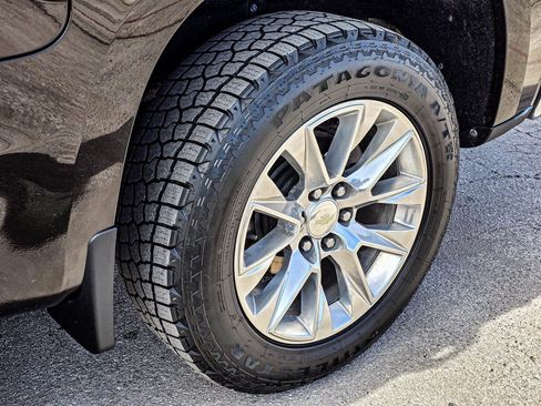 Used 2019 Chevrolet Silverado 1500 LTZ w/ LTZ Premium Package image 13