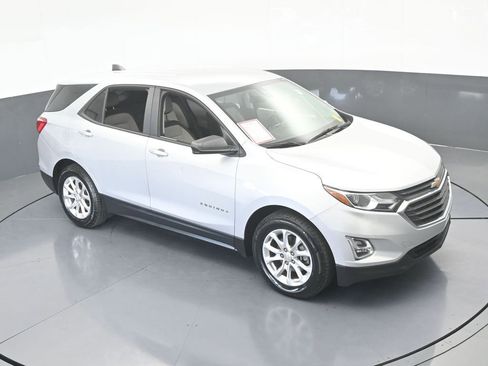 Used 2020 Chevrolet Equinox LS image 49