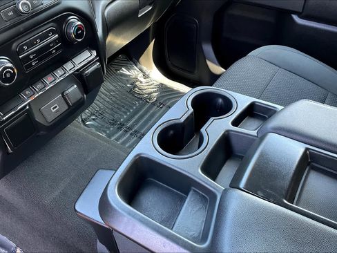 Used 2020 Chevrolet Silverado 1500 Custom w/ Custom Value Package image 17