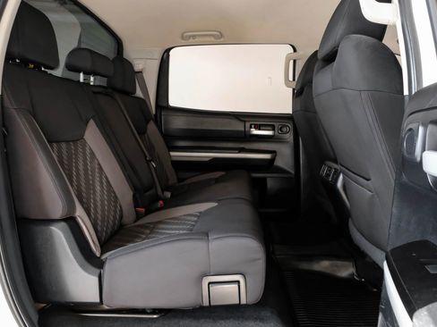 Used 2018 Toyota Tundra SR5 w/ SR5 Upgrade Package image 38