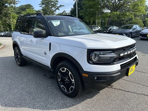 Used 2023 Ford Bronco Sport Outer Banks AWD/4WD image 3