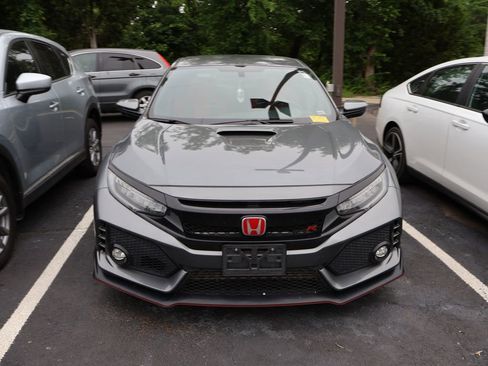 Used 2019 Honda Civic Type R image 2