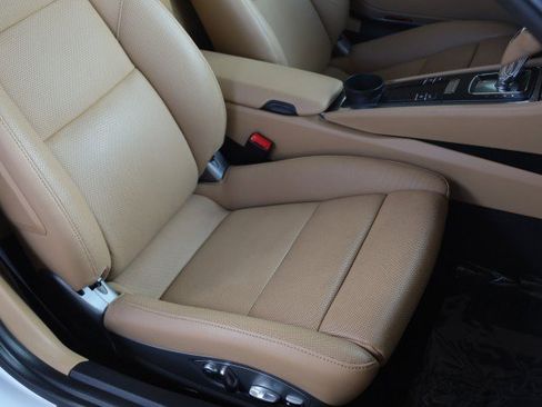 Used 2016 Porsche Cayman RWD image 42