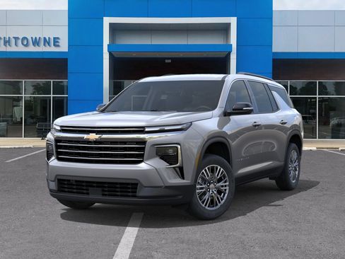 New 2026 Chevrolet Traverse LT FWD image 30