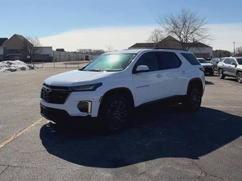 Certified 2023 Chevrolet Traverse RS image 9