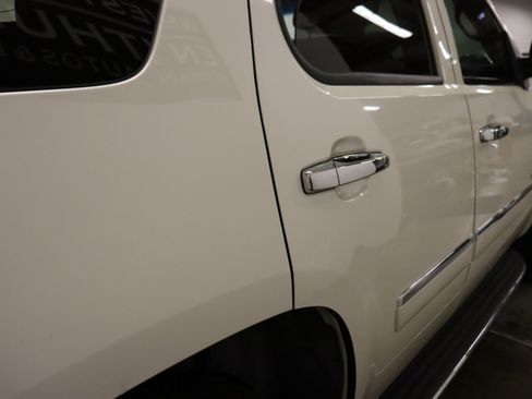 Used 2011 GMC Yukon Denali AWD/4WD image 20