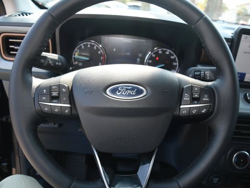 Used 2024 Ford Maverick Lariat w/ 4K Tow Package image 12