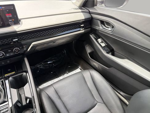 Used 2024 Honda Accord Touring image 15