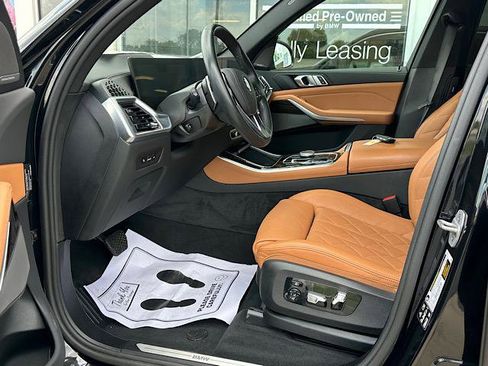 Certified 2025 BMW X5 xDrive40i w/ Premium Package AWD/4WD image 12