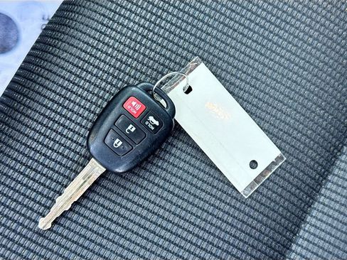 Used 2016 Toyota Corolla S FWD image 33