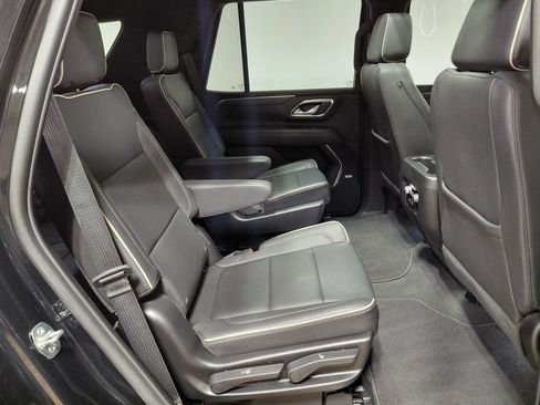 Used 2023 GMC Yukon SLT AWD/4WD image 49