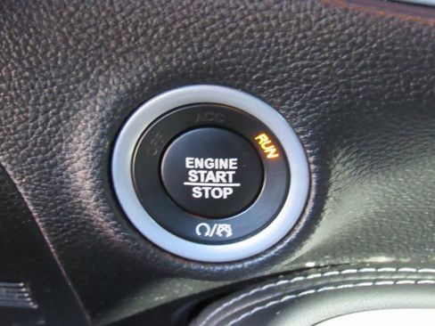 Used 2022 Dodge Challenger R/T Scat Pack image 16