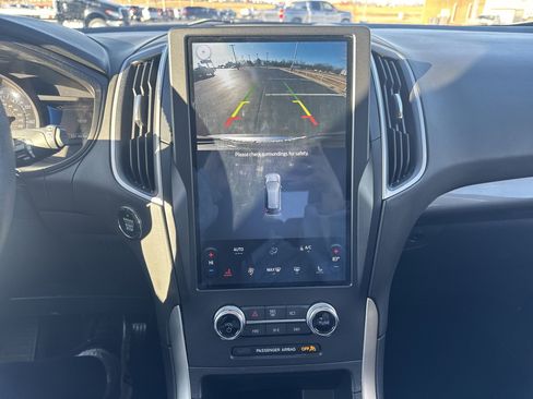 Used 2024 Ford Edge SEL image 17