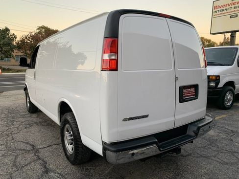 Used 2020 Chevrolet Express 2500 w/ Driver Convenience Package image 8