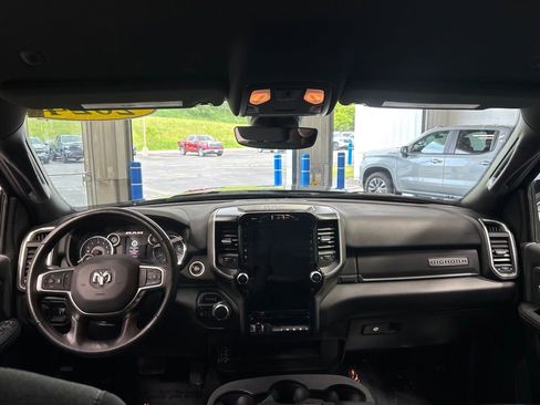 Used 2024 RAM 2500 Big Horn w/ Night Edition AWD/4WD image 11