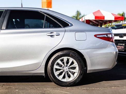 Certified 2017 Toyota Camry LE image 6