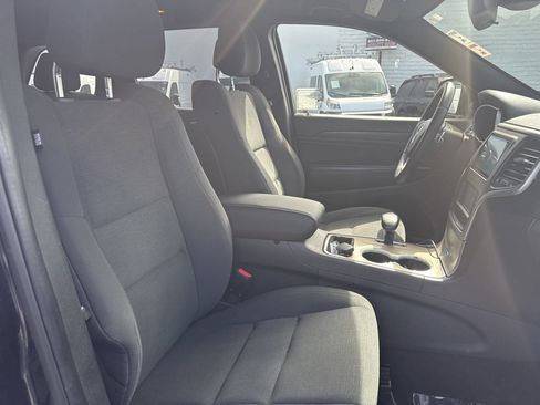 Used 2014 Jeep Grand Cherokee Laredo w/ Quick Order Package 23E RWD image 13