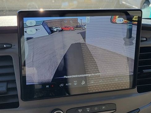 Used 2022 Ford Transit 350 XLT image 32