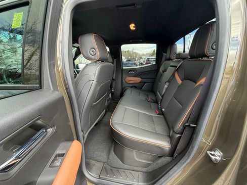 Used 2023 GMC Canyon AT4 w/ AT4 Premium Package image 13