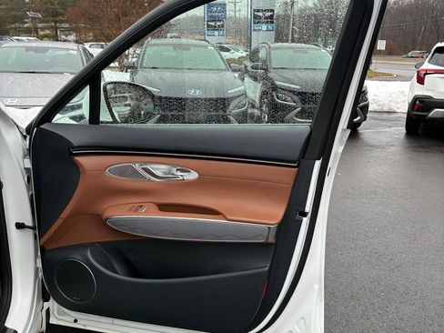 Used 2023 Genesis GV70 2.5T w/ Advanced Package image 52