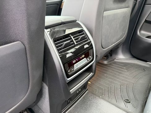 Used 2020 BMW X7 xDrive40i AWD/4WD image 32