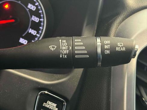 Certified 2023 GMC Acadia SLE image 19