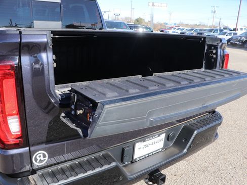 Used 2024 GMC Sierra 1500 AT4X image 31